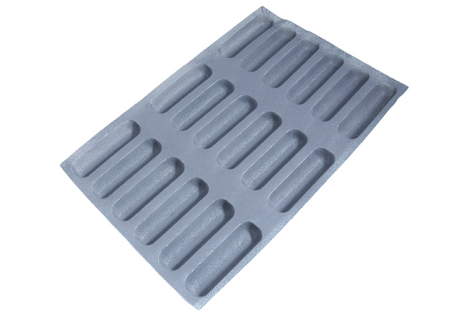 SILICONE MAT  40x60 HOT DOG BUN 18st 155mm 